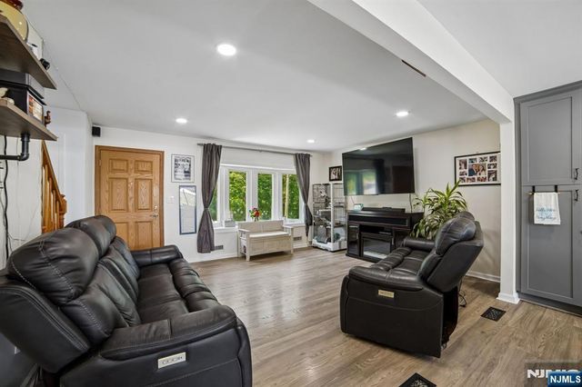 23 Moore Road, West Milford, NJ 07480