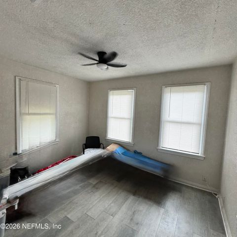 7012 MARVIN Avenue, Jacksonville, FL 32208