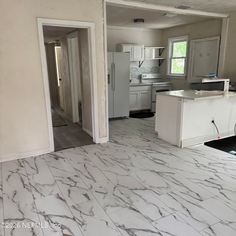 7012 MARVIN Avenue, Jacksonville, FL 32208