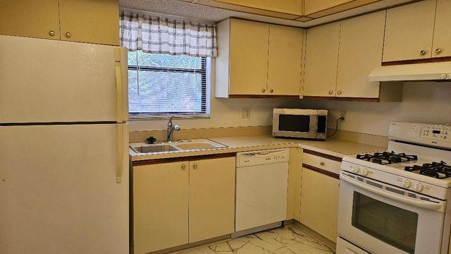 5920 80TH STREET N 308, St Petersburg, FL 33709