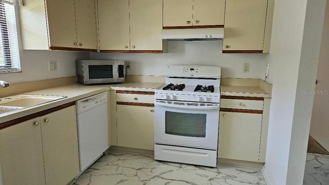5920 80TH STREET N 308, St Petersburg, FL 33709