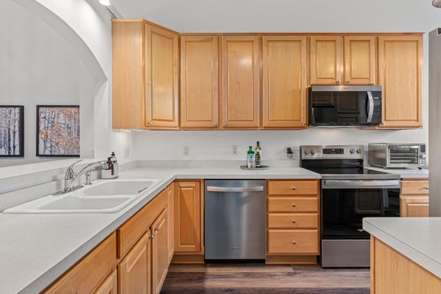 611 Spruce Drive, Hudson, WI 54016