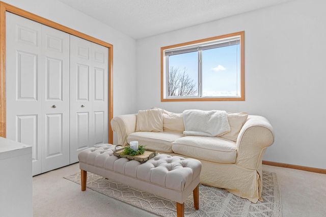 611 Spruce Drive, Hudson, WI 54016