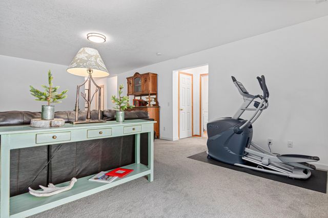 611 Spruce Drive, Hudson, WI 54016