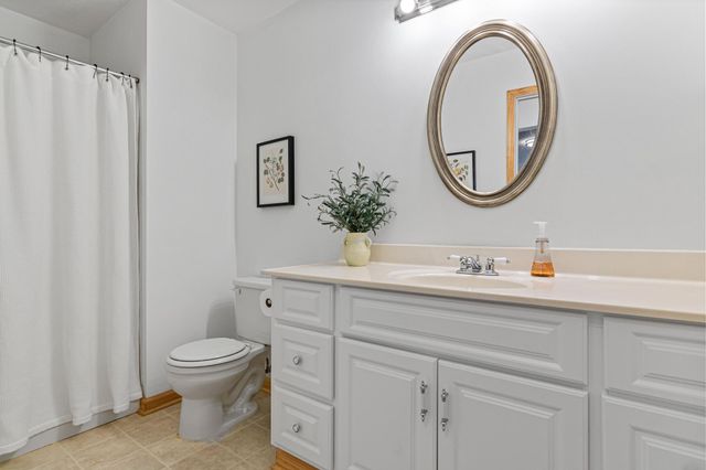 611 Spruce Drive, Hudson, WI 54016