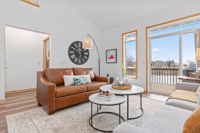 611 Spruce Drive, Hudson, WI 54016