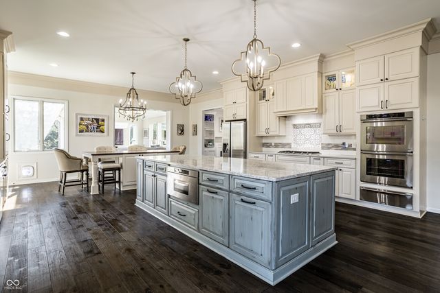 1522 Woodlake Court, Carmel, IN 46032