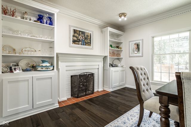 1522 Woodlake Court, Carmel, IN 46032