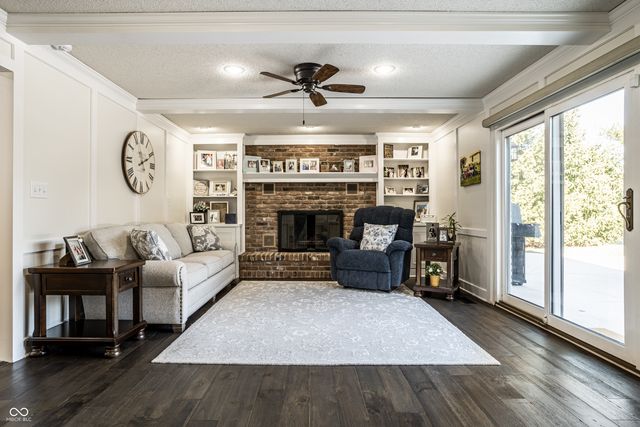 1522 Woodlake Court, Carmel, IN 46032