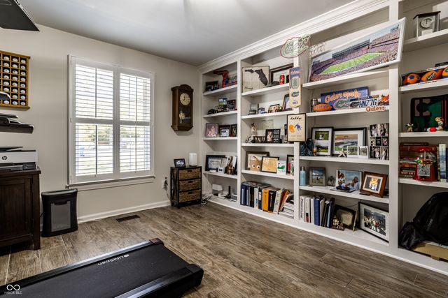 1522 Woodlake Court, Carmel, IN 46032