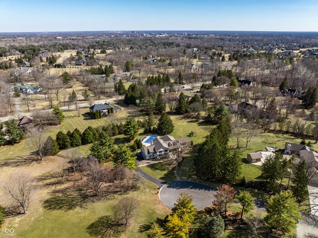 1522 Woodlake Court, Carmel, IN 46032