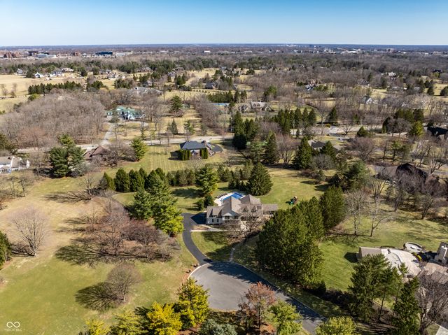 1522 Woodlake Court, Carmel, IN 46032