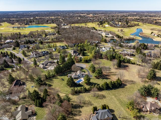 1522 Woodlake Court, Carmel, IN 46032