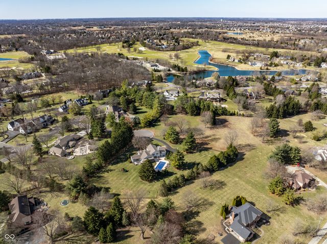 1522 Woodlake Court, Carmel, IN 46032