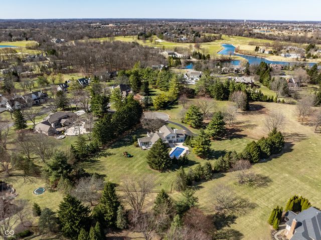 1522 Woodlake Court, Carmel, IN 46032