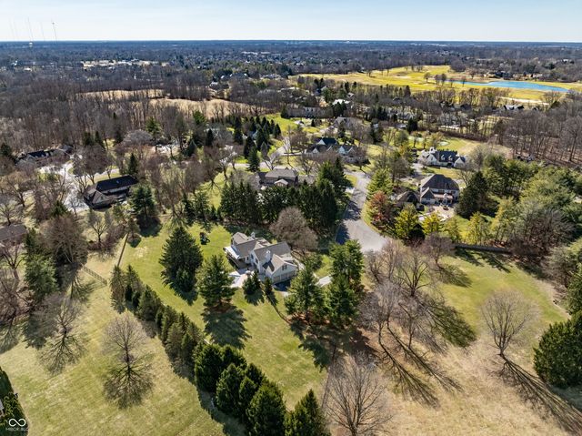 1522 Woodlake Court, Carmel, IN 46032