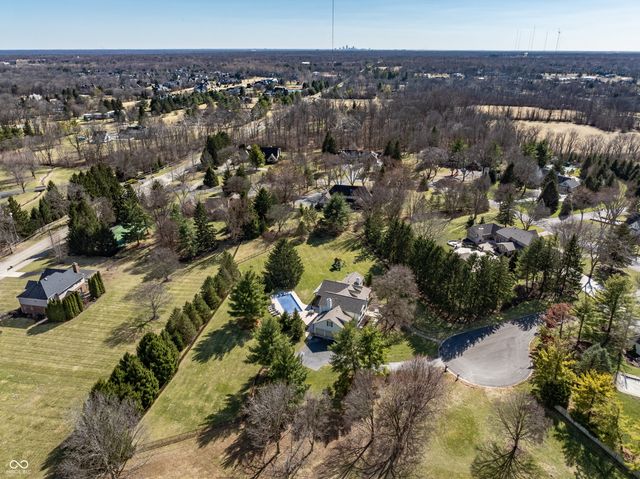 1522 Woodlake Court, Carmel, IN 46032