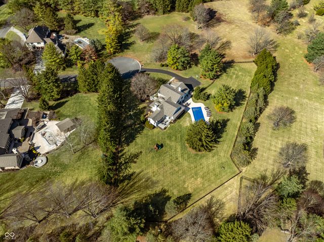 1522 Woodlake Court, Carmel, IN 46032