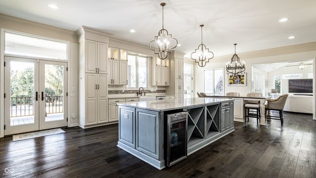 1522 Woodlake Court, Carmel, IN 46032