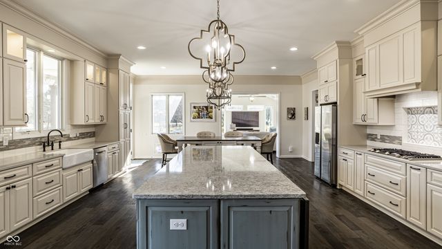 1522 Woodlake Court, Carmel, IN 46032