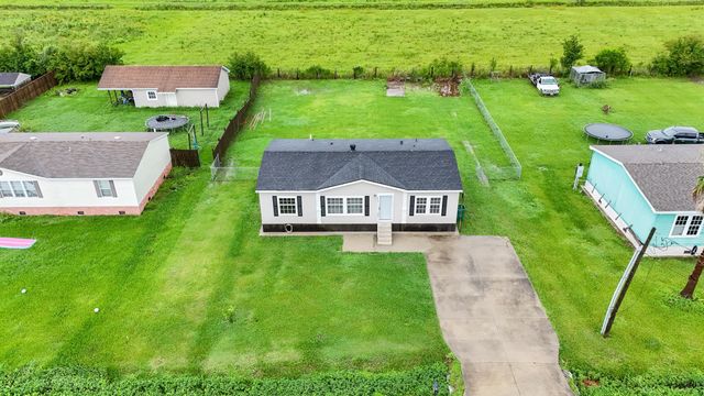 213 Myrtle Dr, Lockport, LA 70374