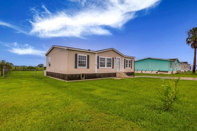 213 Myrtle Dr, Lockport, LA 70374