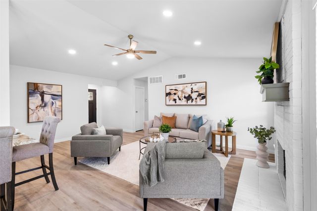 212 Mapleridge Drive, Rockwall, TX 75032