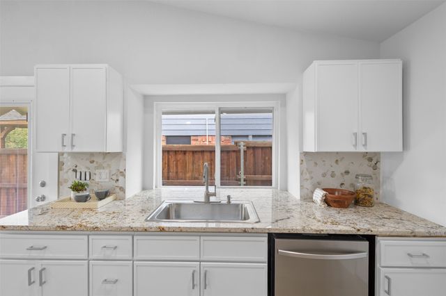 212 Mapleridge Drive, Rockwall, TX 75032