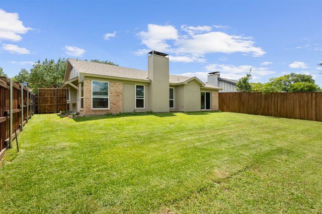212 Mapleridge Drive, Rockwall, TX 75032