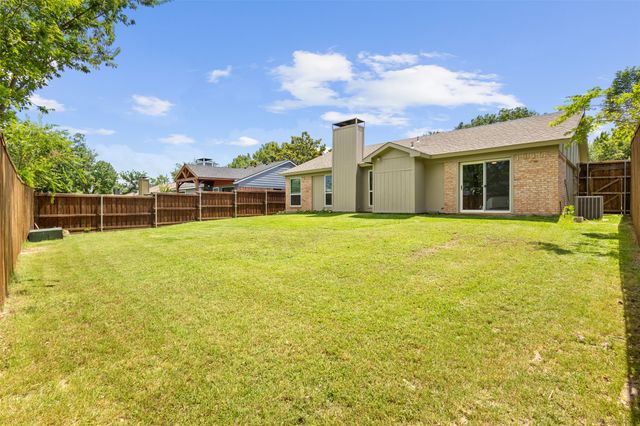212 Mapleridge Drive, Rockwall, TX 75032