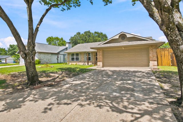 212 Mapleridge Drive, Rockwall, TX 75032