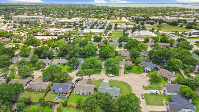 212 Mapleridge Drive, Rockwall, TX 75032