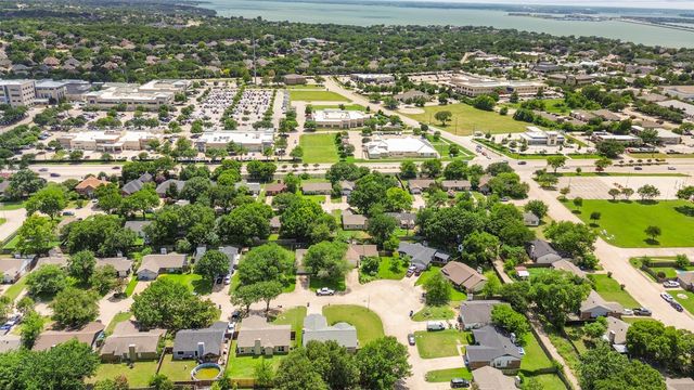 212 Mapleridge Drive, Rockwall, TX 75032