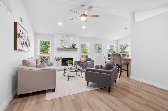 212 Mapleridge Drive, Rockwall, TX 75032