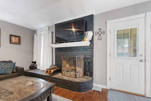 944 Springhill Drive, Burleson, TX 76028