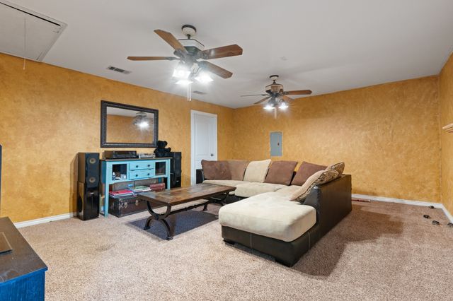 944 Springhill Drive, Burleson, TX 76028