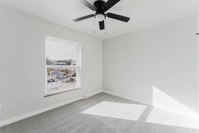 5316 CORNHUSK LANE, Omro, WI 54963