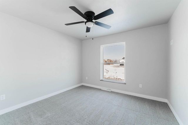 5316 CORNHUSK LANE, Omro, WI 54963