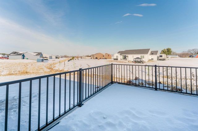 5316 CORNHUSK LANE, Omro, WI 54963