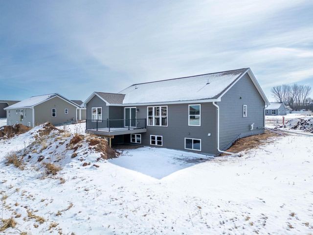 5316 CORNHUSK LANE, Omro, WI 54963