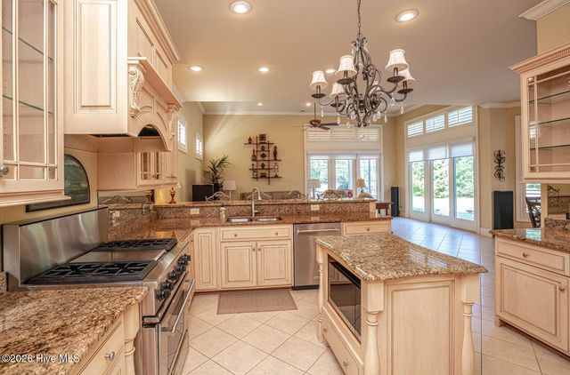 6677 W Spencer Place SW, Ocean Isle Beach, NC 28469