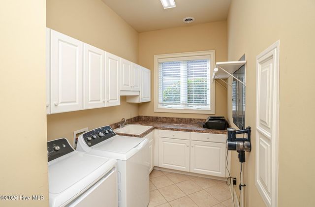 6677 W Spencer Place SW, Ocean Isle Beach, NC 28469