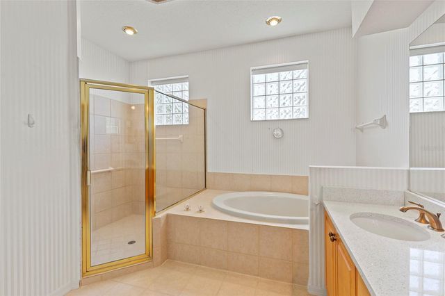 8753 MERION AVENUE, Sarasota, FL 34238