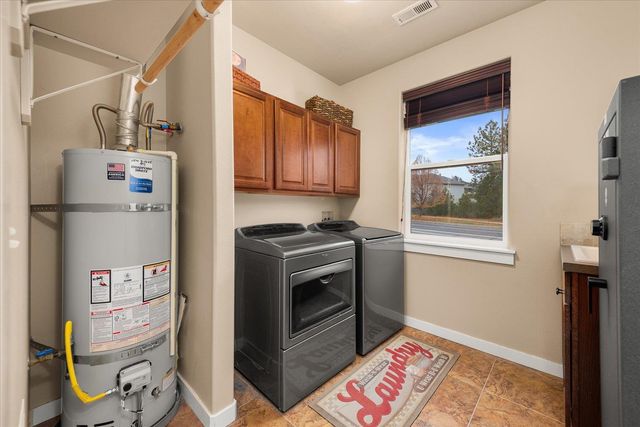 7002 E Columbia Dr, Spokane, WA 99217