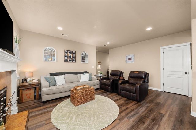 7002 E Columbia Dr, Spokane, WA 99217