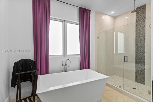 3420 NW 84th Ave, Doral, FL 33122