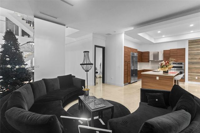 3420 NW 84th Ave, Doral, FL 33122