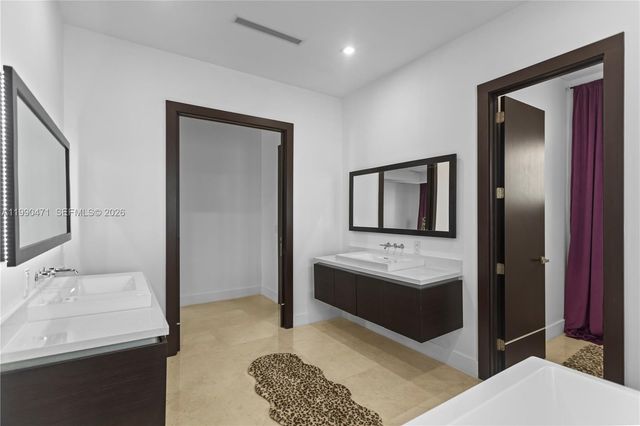 3420 NW 84th Ave, Doral, FL 33122