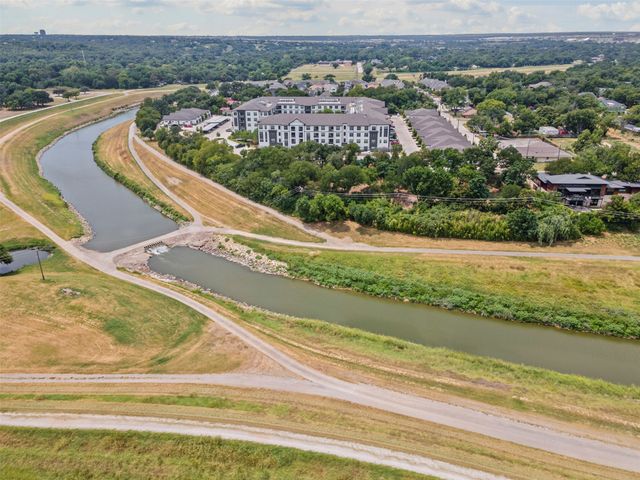 501 Nursery Lane, Fort Worth, TX 76114