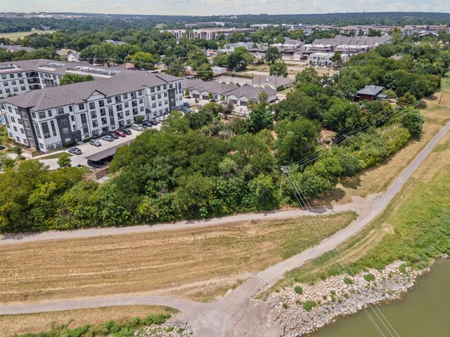501 Nursery Lane, Fort Worth, TX 76114